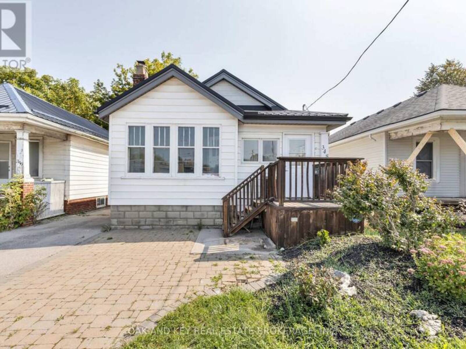 348 WHARNCLIFFE ROAD S, London, Ontario N6J 2L8