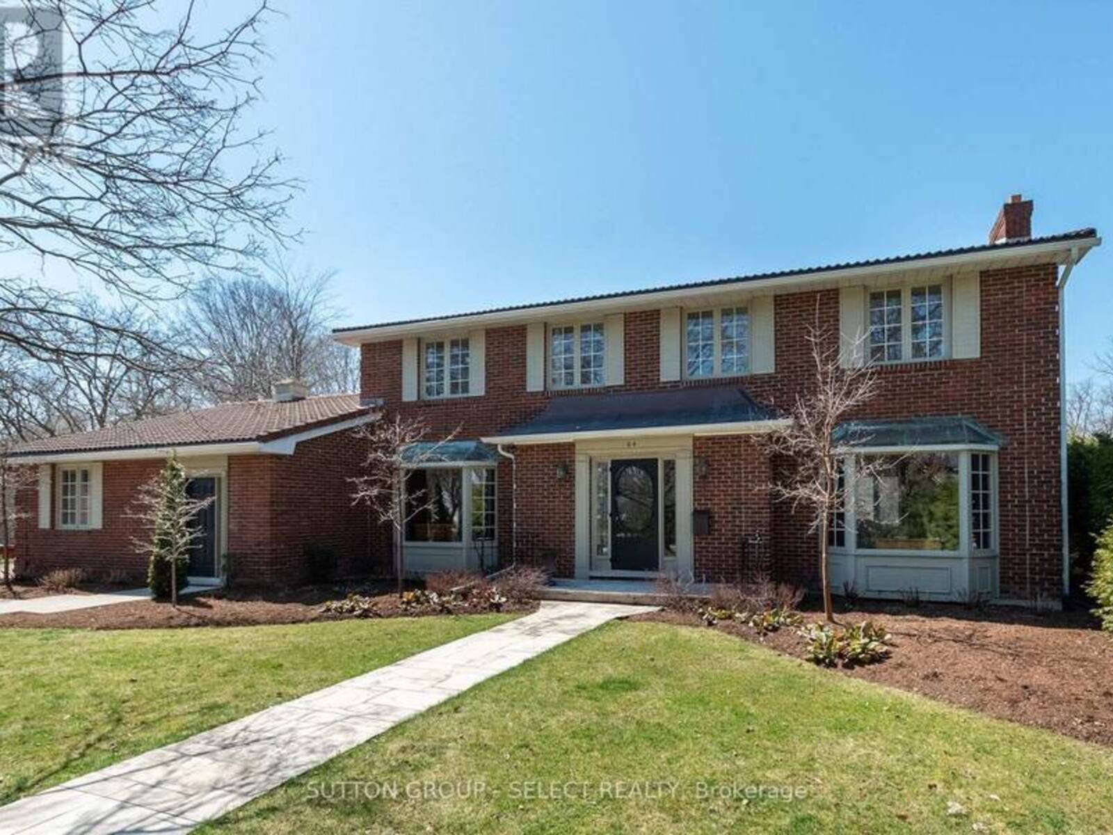 64 SHERWOOD AVENUE, London, Ontario N6A 2E2