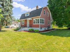 59 MAIN STREET S Lambton Shores Ontario, N0N 1J0