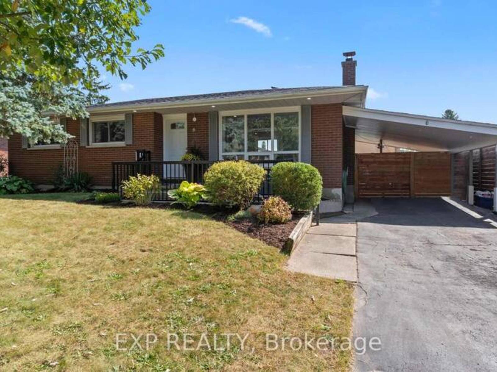 6 GENEVIVE CRESCENT, London, Ontario N5Y 4A8