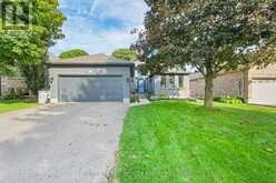 407 RIVERVIEW DRIVE | Strathroy-Caradoc Ontario | Slide Image One