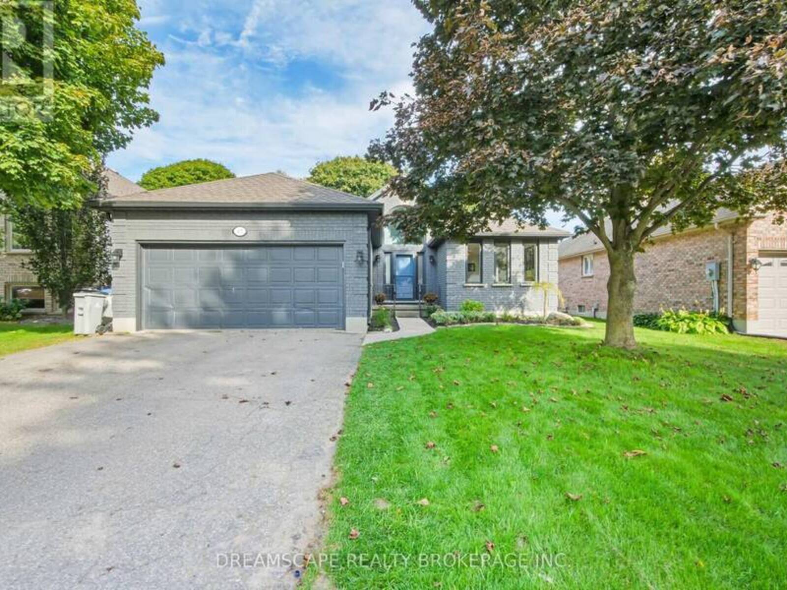 407 RIVERVIEW DRIVE, Strathroy-Caradoc, Ontario N7G 4A8