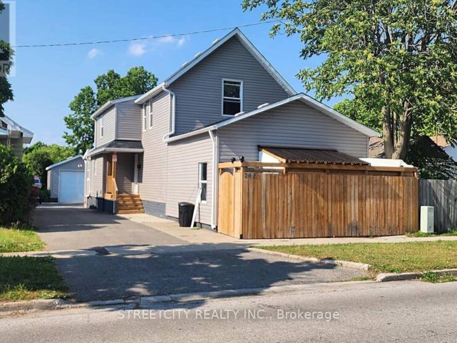 260 MAXWELL STREET, Sarnia, Ontario N7T 5C5