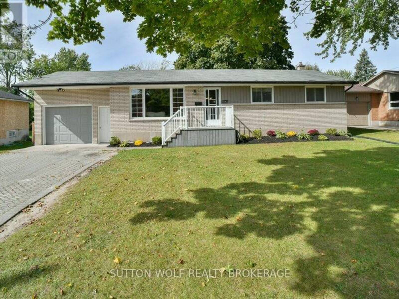 566 DEWAN STREET, Strathroy-Caradoc, Ontario N7G 3C7