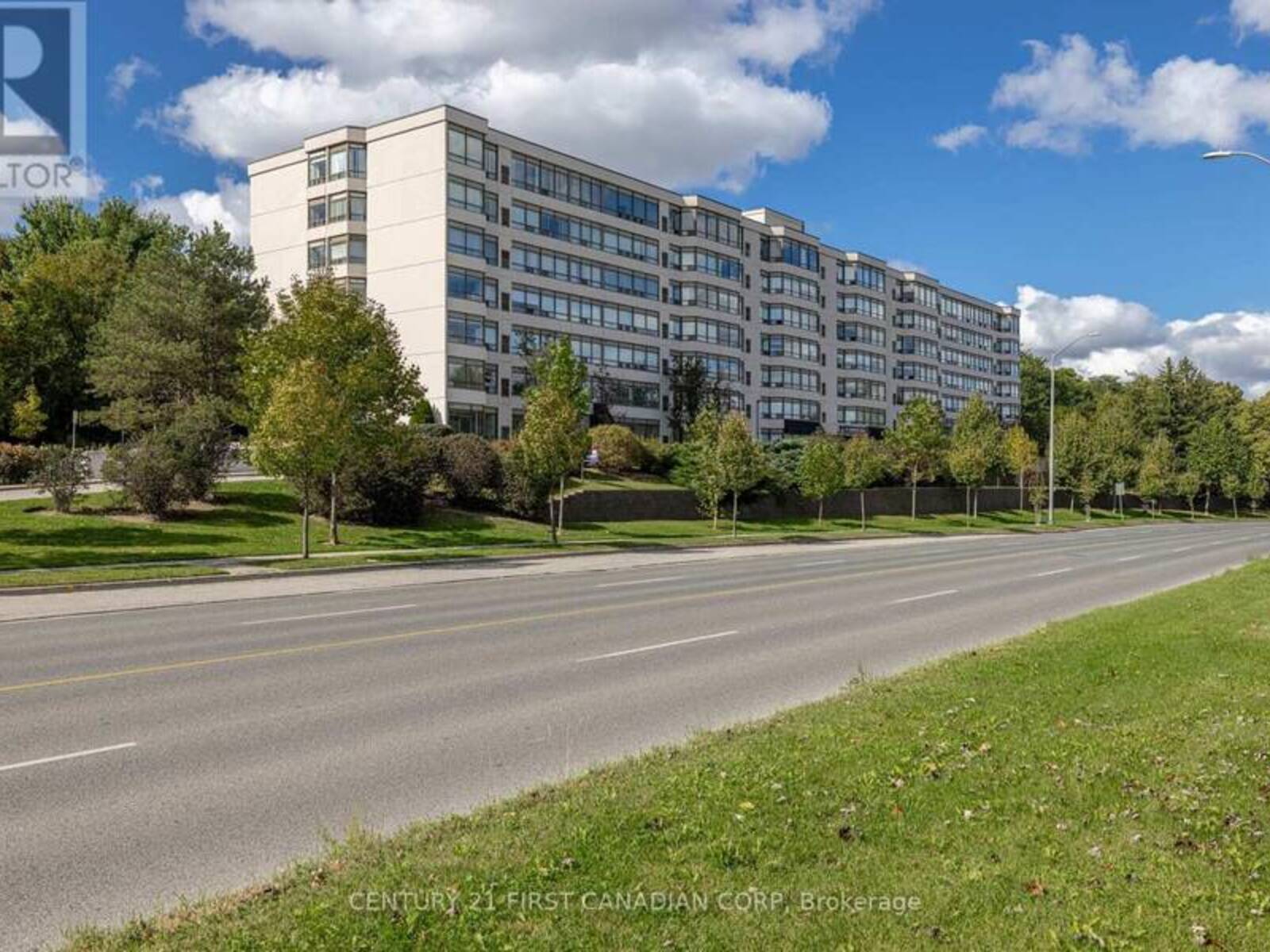 210 - 521 RIVERSIDE DRIVE, London, Ontario N6H 5E2