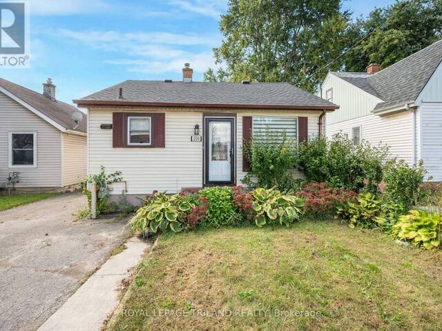 209 HIGHBURY AVENUE N London Ontario, N5Z 2W6