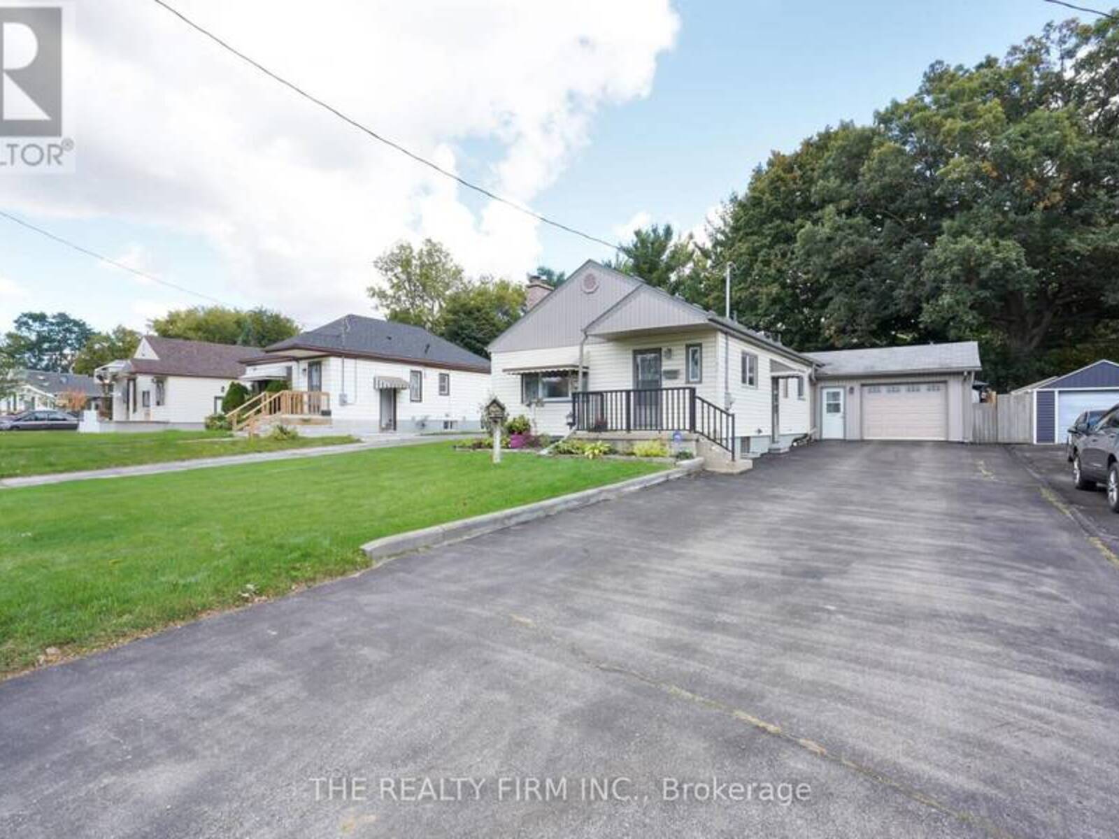 140 HIGHBURY AVENUE N, London, Ontario N5Z 2W4