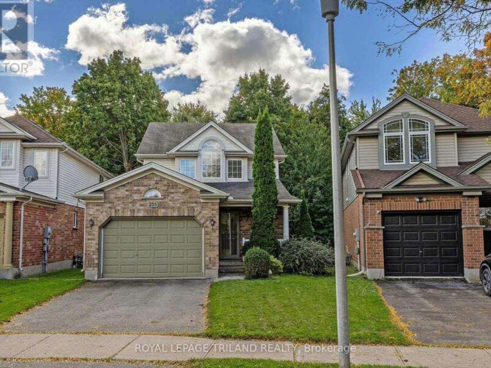 235 ROSSMORE COURT, London, Ontario N6C 6B7