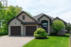 7 DRAKE COURT | Strathroy-Caradoc Ontario | Slide Image One