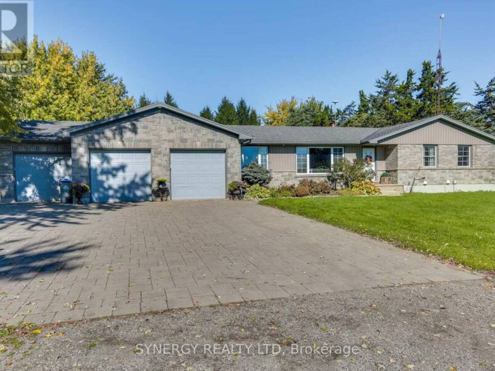 2760 NAPPERTON DRIVE, Adelaide-Metcalfe, Ontario N7G 3H8