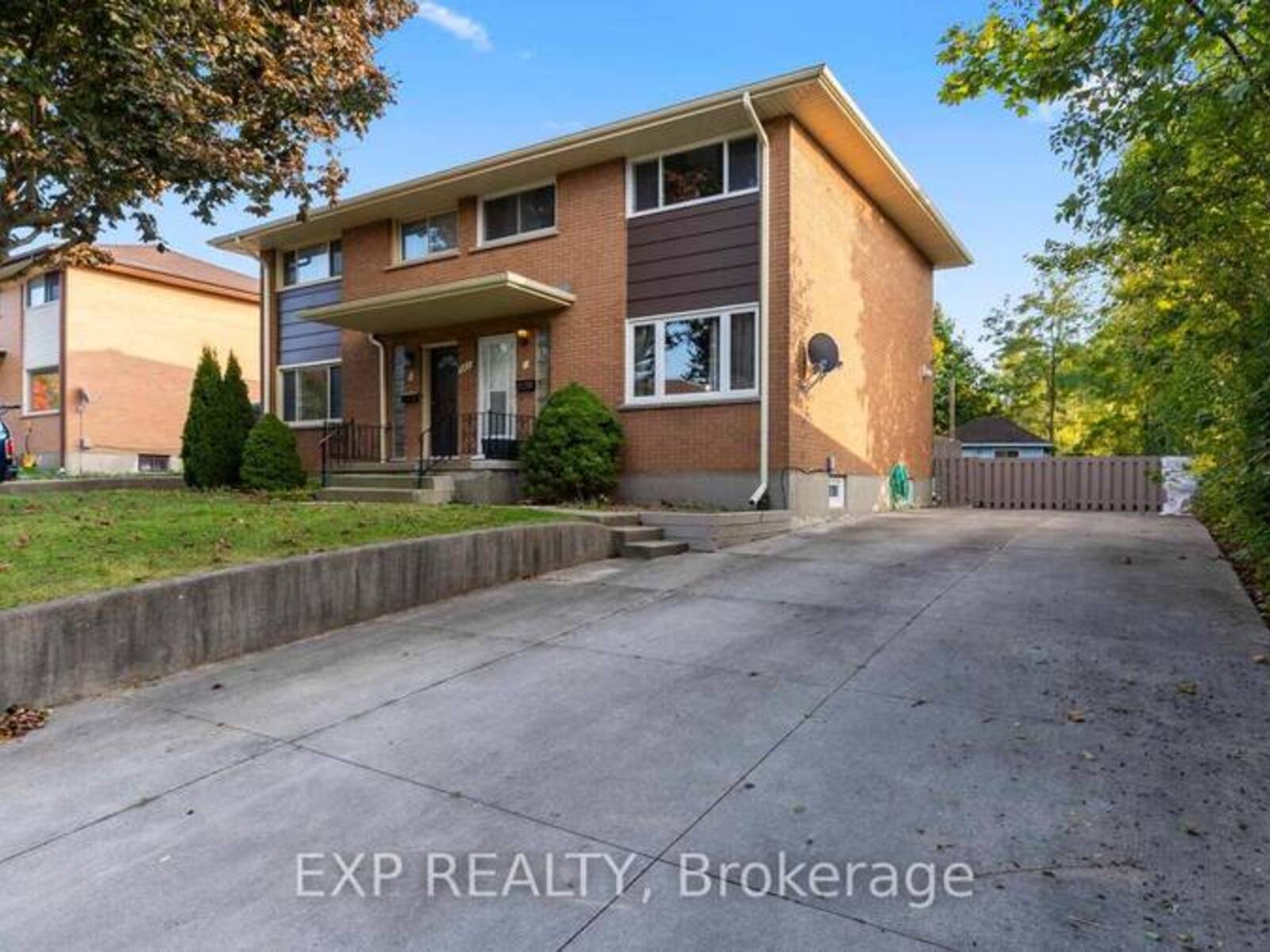 960B EAGLE CRESCENT, London, Ontario N5Z 3H7