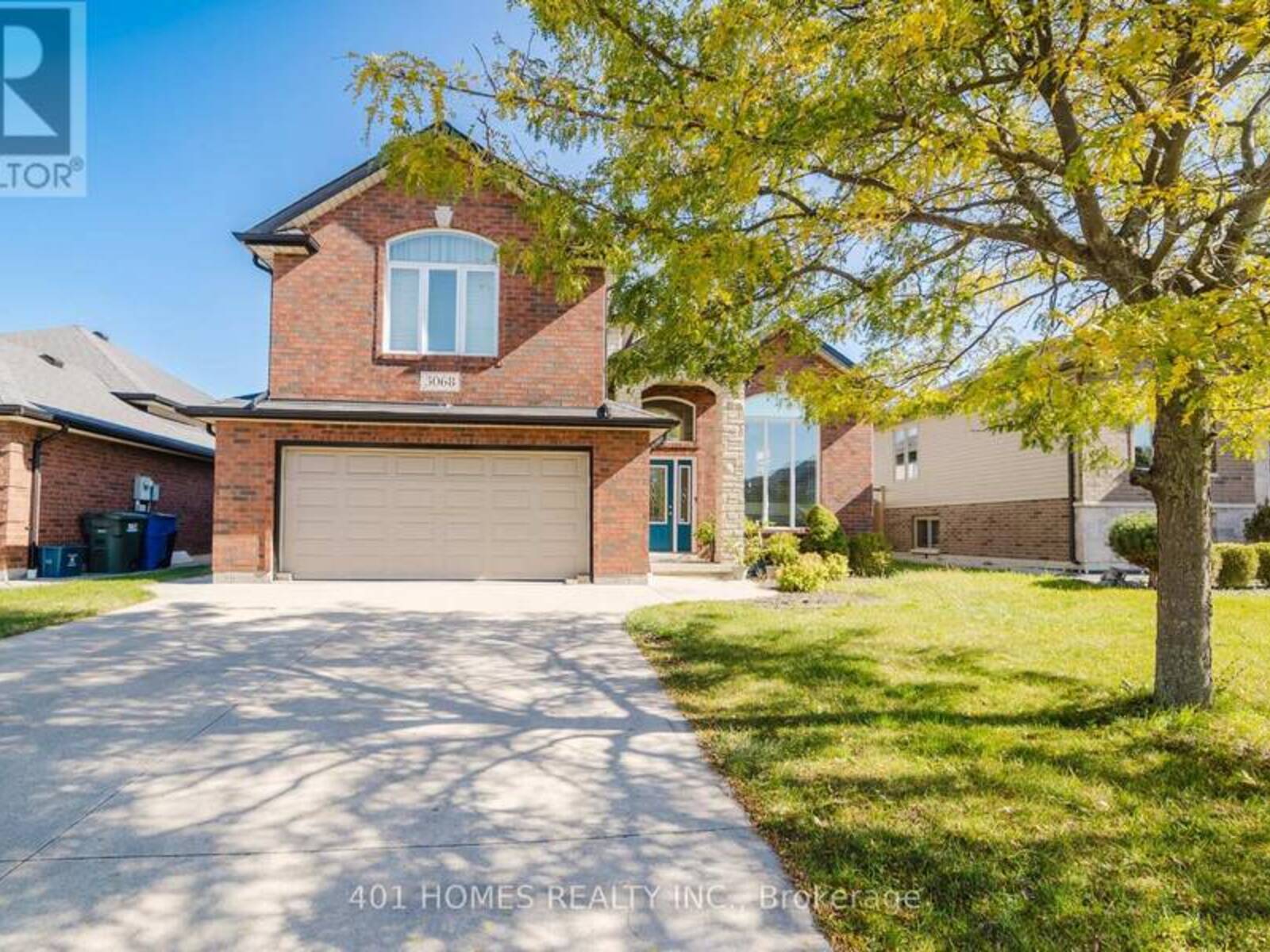 3068 TROUP CRESCENT E, Windsor, Ontario N8R 0A5