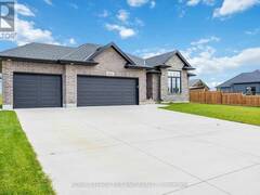 4062 VAN BREE DRIVE Plympton-Wyoming Ontario, N0N 1J6