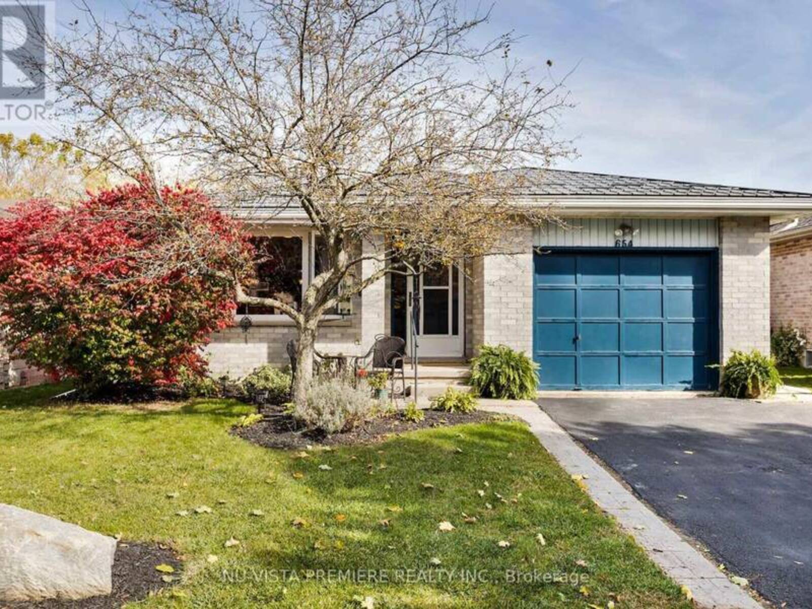 654 CLASSIC DRIVE, London, Ontario N5W 5X6