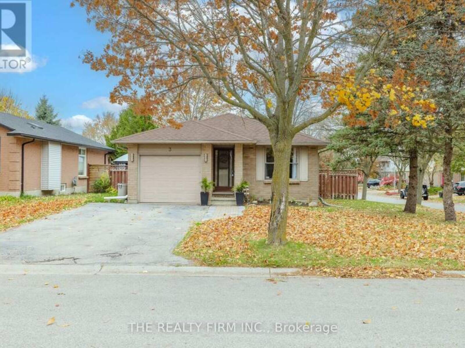 3 BLANCHARD CRESCENT, London, Ontario N6G 4C9