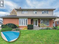 208 LAMORE CRESCENT Strathroy-Caradoc Ontario, N7G 2C1