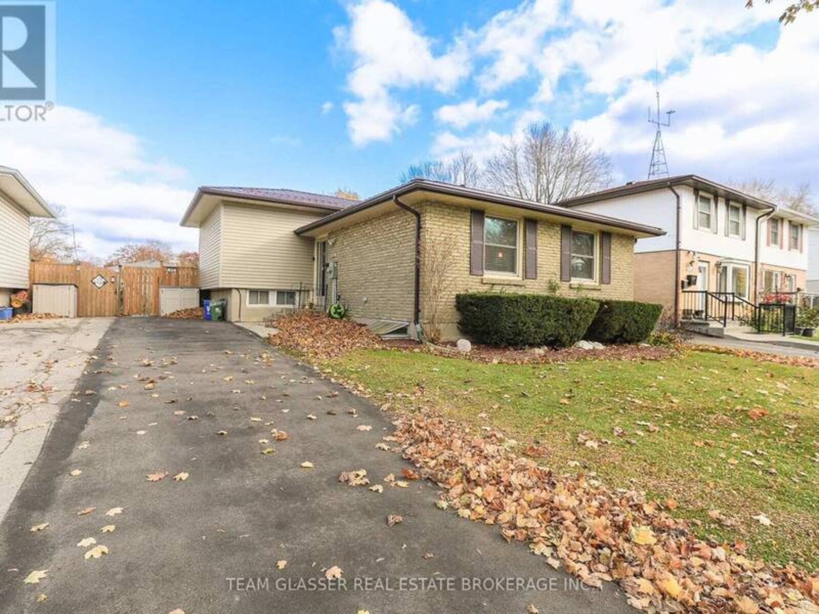 808 DUNDALK DRIVE, London, Ontario N6C 3V2