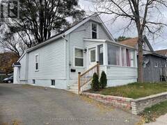 271 HIGHBURY AVENUE London Ontario, N5Z 2W8