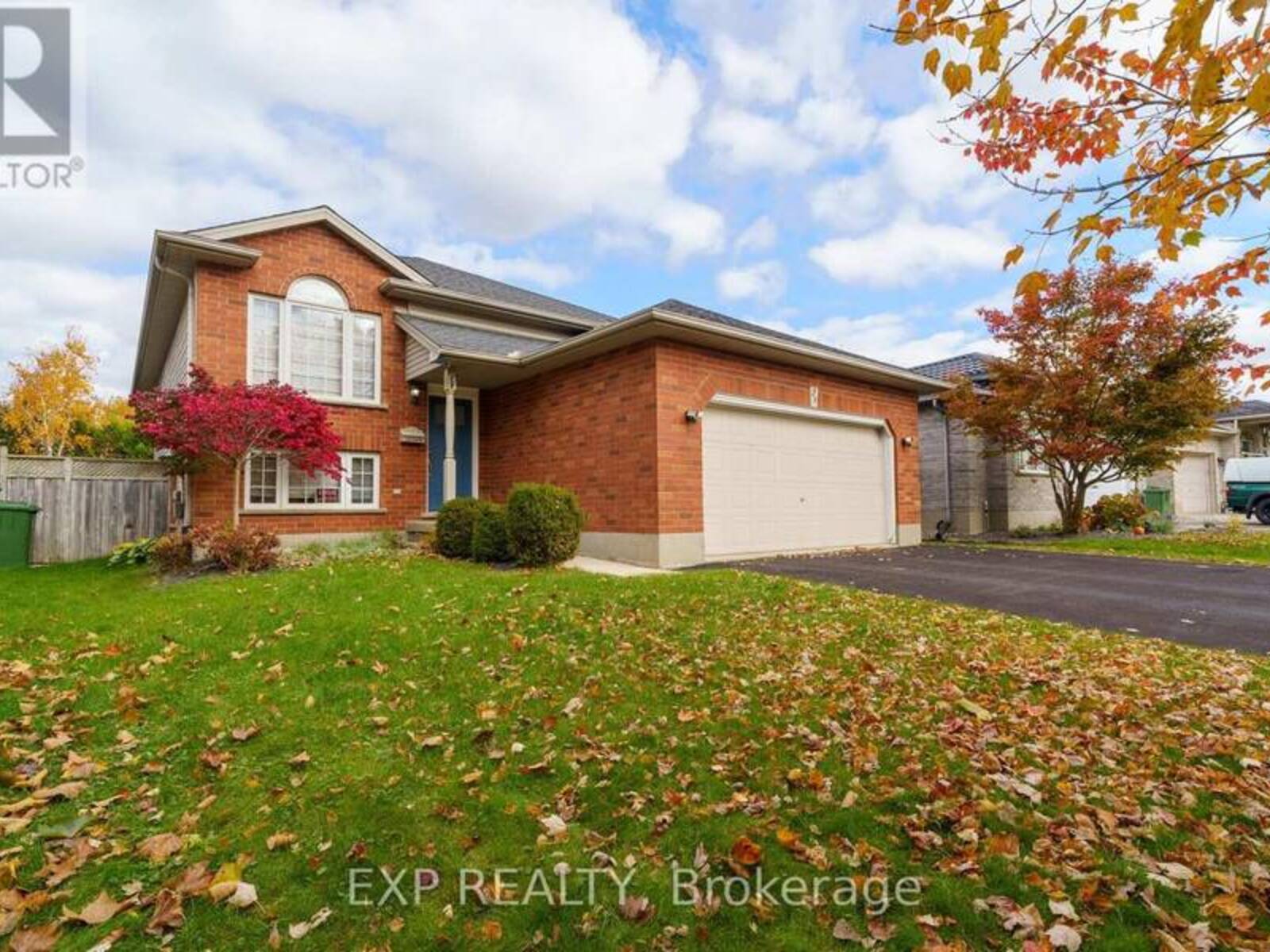 28 SCHREYER DRIVE, St. Thomas, Ontario N5R 6E8