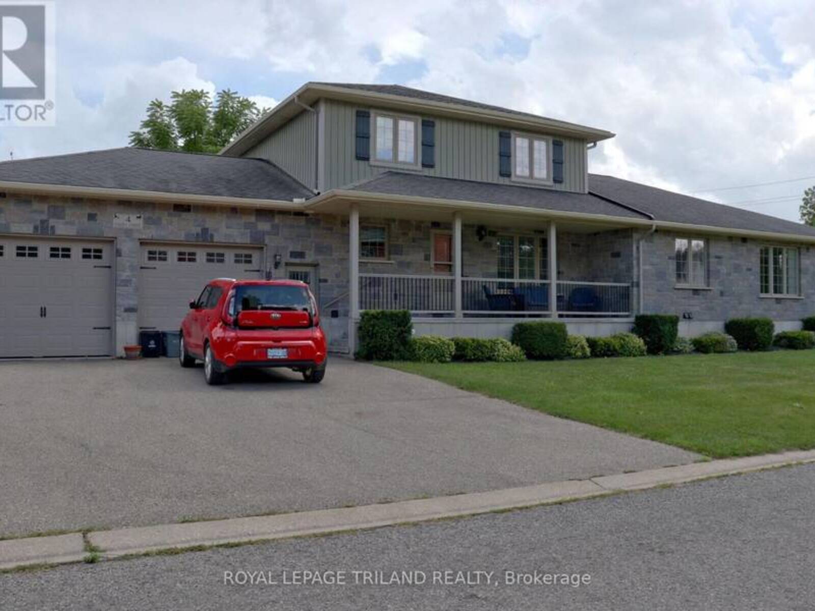 1052 BAY STREET, Norfolk, Ontario N0E 1M0