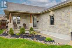 277 THORNE DRIVE | Strathroy-Caradoc Ontario | Slide Image Three