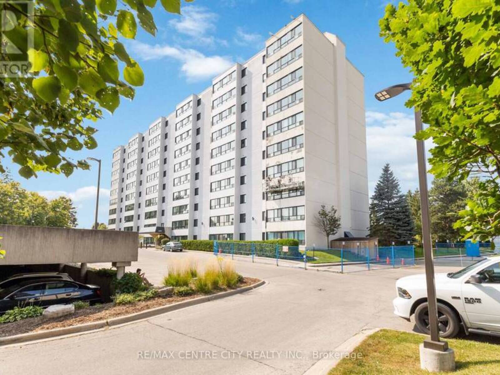 502 - 600 GRENFELL DRIVE, London, Ontario N5X 2R8