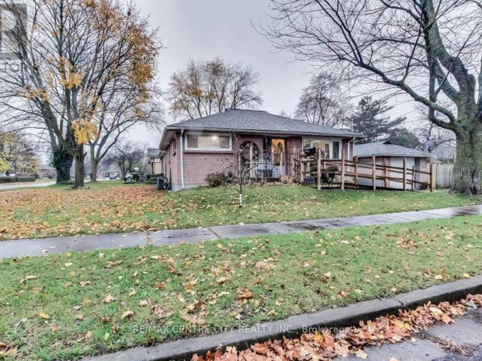 31 STEVENSON AVENUE, London, Ontario N5W 1Y4