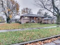 31 STEVENSON AVENUE London Ontario, N5W 1Y4