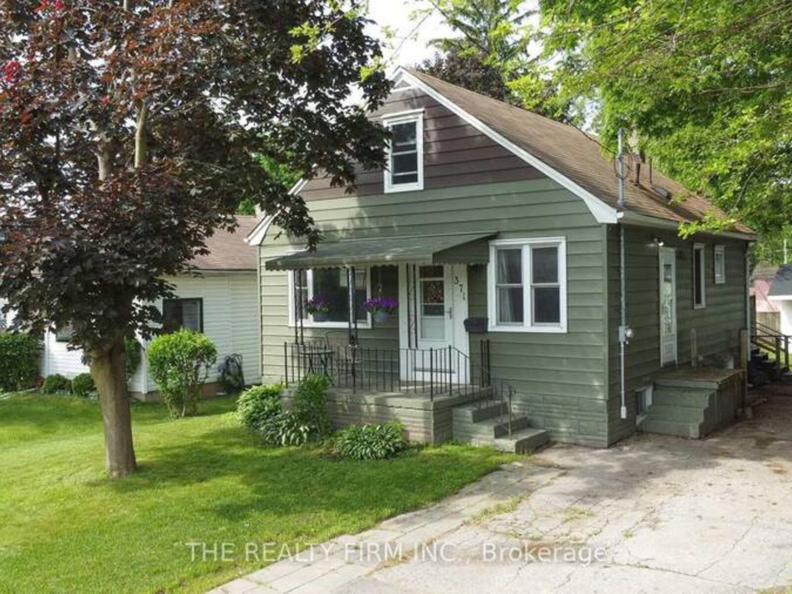 371 MANITOBA STREET, London, Ontario N5W 4W2