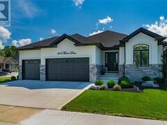 304 THORN DRIVE Strathroy-Caradoc Ontario, N7G 4E1