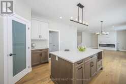 125 WATTS DRIVE | Lucan Biddulph Ontario | Slide Image Eight