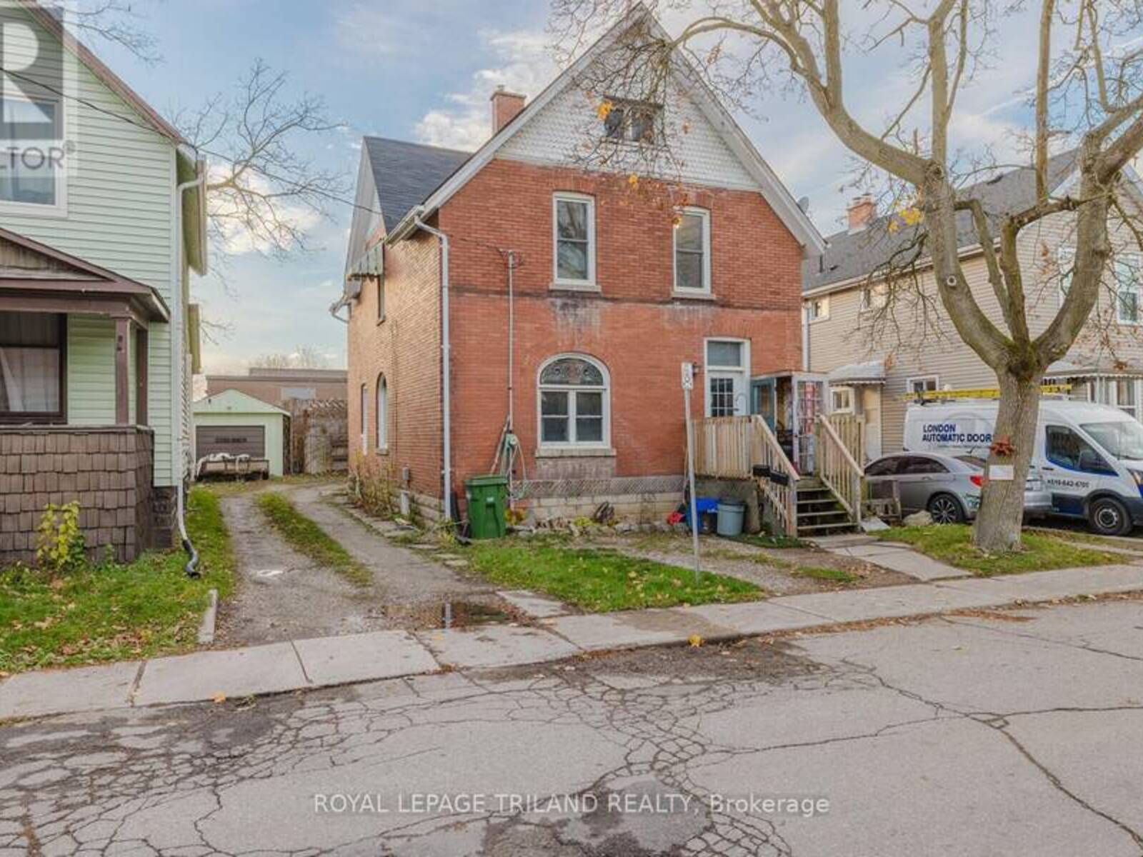 32 MARY STREET W, St. Thomas, Ontario N5P 2S5