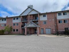 8 - 140 CONWAY DRIVE London Ontario, N6E 3N2