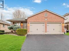 7 JUNIPER CRESCENT Strathroy-Caradoc Ontario, N7G 4C1