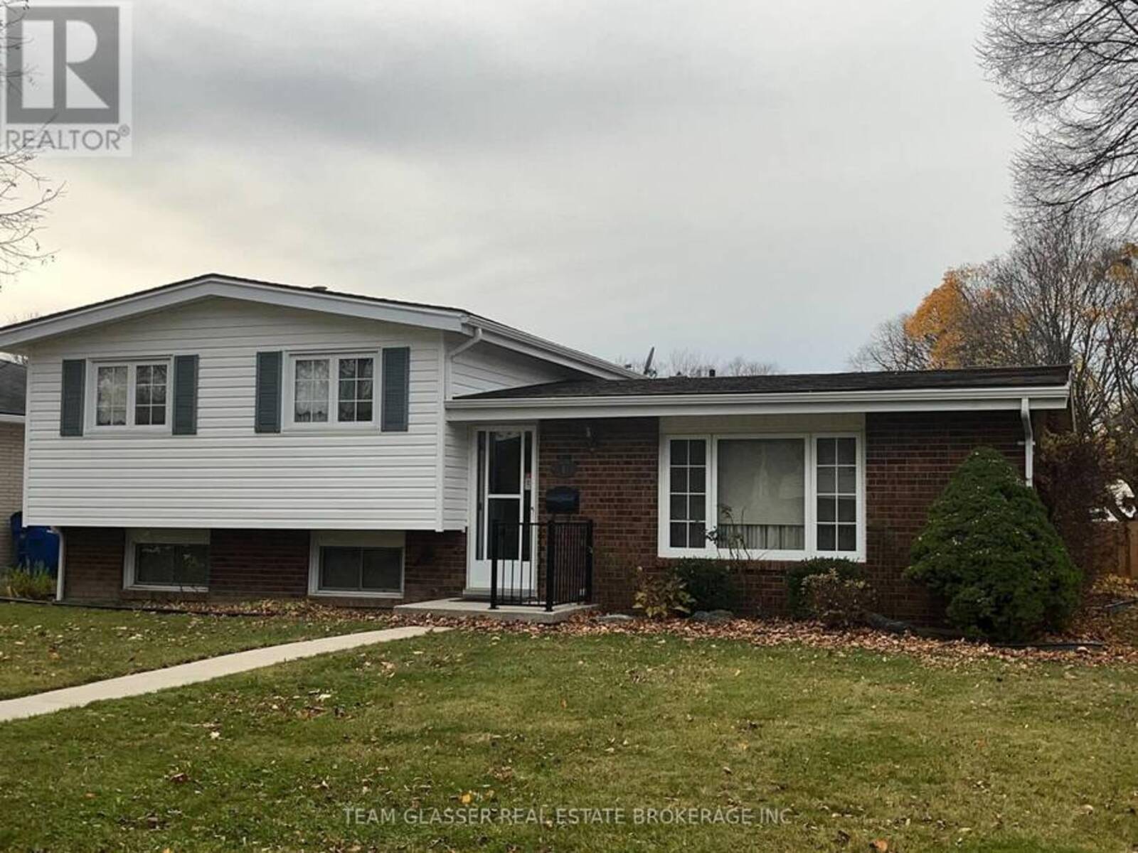 1 DOVE PLACE, Chatham, Ontario N7L 1H1