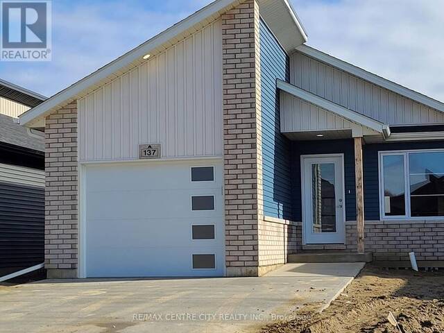 137 ARROWHEAD LANE S Chatham-Kent Ontario, N7M 0T2