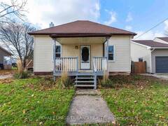 290 JOHN STREET Warwick Ontario, N0M 2S0