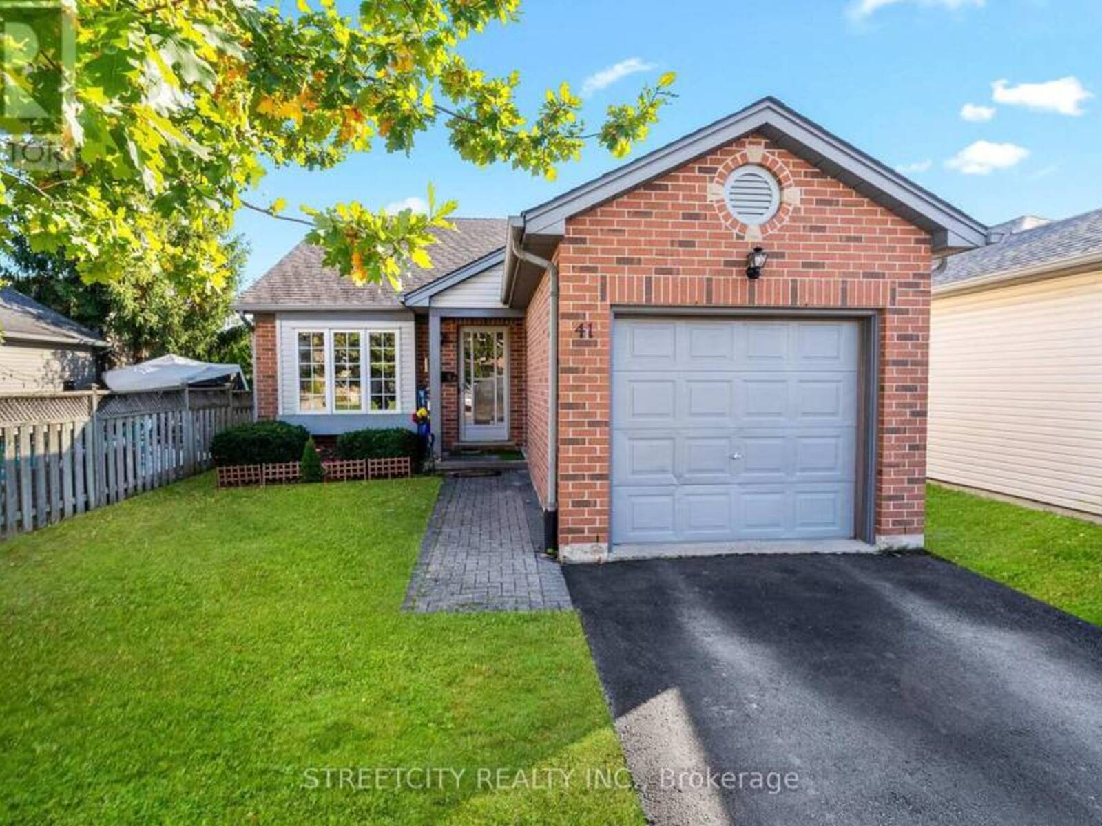 41 - 335 LIGHT HOUSE ROAD N, London, Ontario N6M 1J8