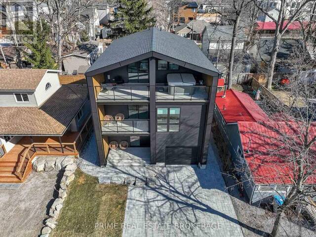 12 WARWICK AVENUE Grand Bend Ontario, N0M 1T0