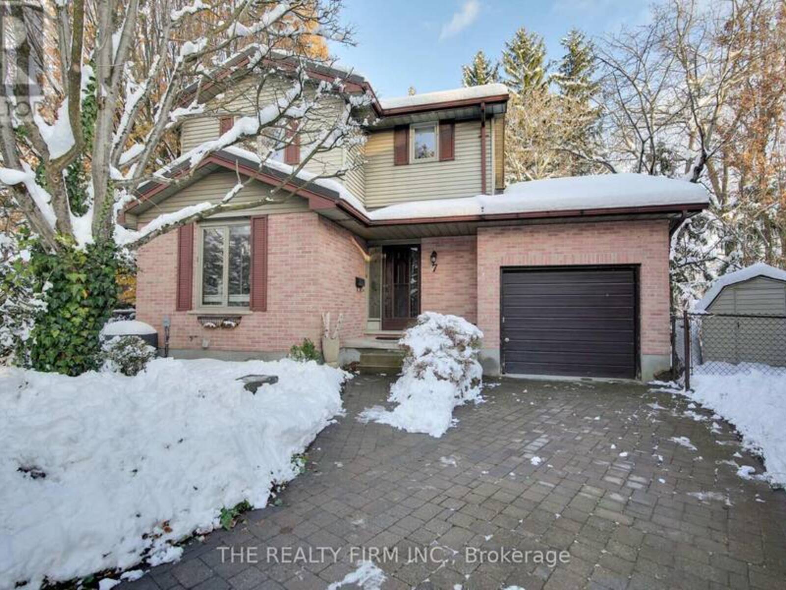 7 - 30 FORWARD AVENUE, London, Ontario N6H 1B7