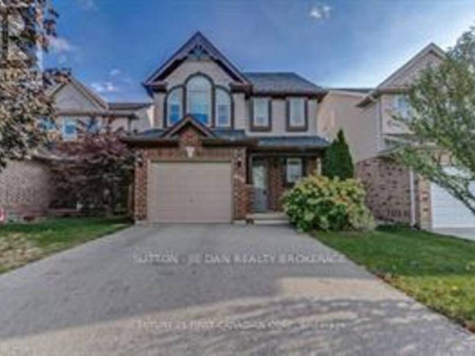 676 OAKCROSSING ROAD, London, Ontario N6H 5T7