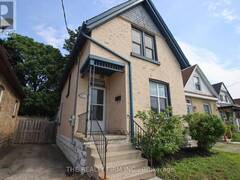 1020 TRAFALGAR STREET London Ontario, N5Z 1G4