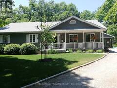 8846 TIMBERWOOD TRAIL Grand Bend Ontario, N0M 1T0