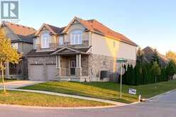 479 BLACKACRES BOULEVARD | London Ontario | Slide Image Two