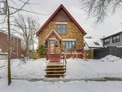 105 WINDSOR CRESCENT London Ontario, N6C 1V9