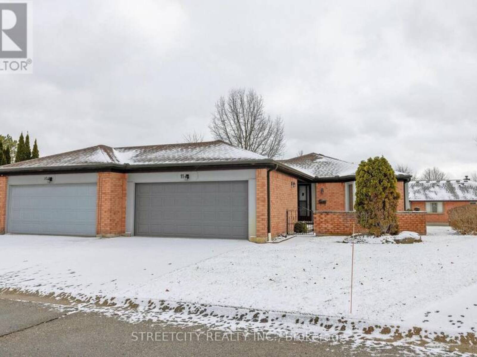 11 - 65 FIDDLERS GREEN ROAD N, London, Ontario N6H 4V5