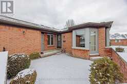 11 - 65 FIDDLERS GREEN ROAD N | London Ontario | Slide Image Four