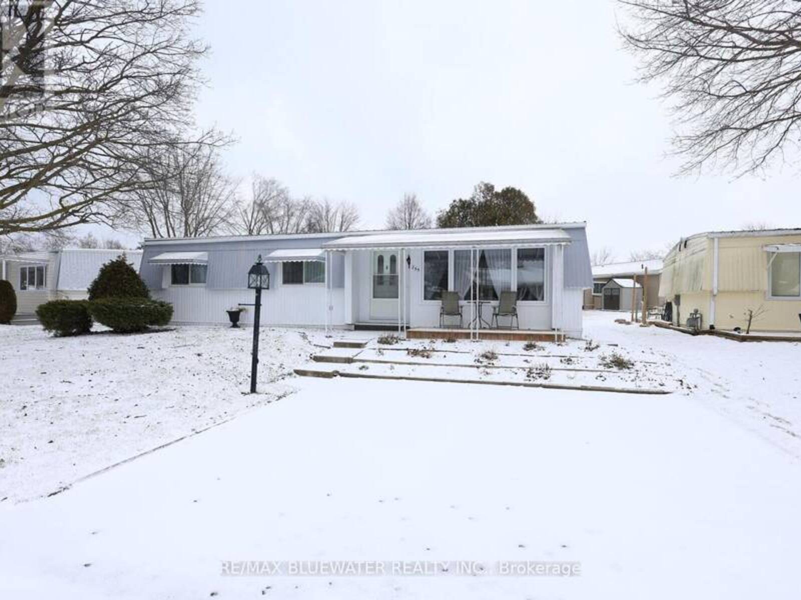 255 HIGHLAND SPRINGS STREET, Grand Bend, Ontario N0M 1T0