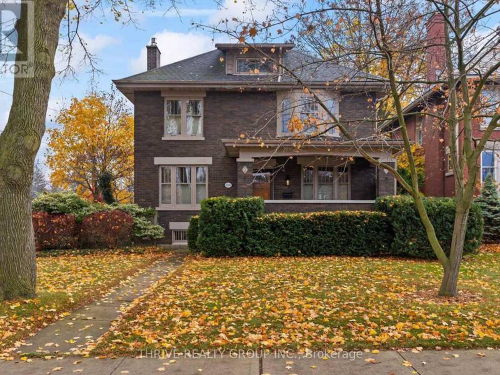 1006 WATERLOO STREET, London, Ontario N6A 3X5