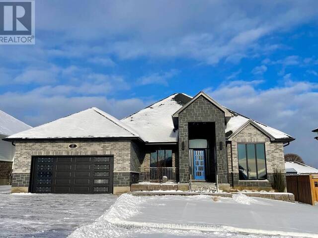 17 EDGEVIEW CRESCENT Komoka Ontario, N0L 1R0